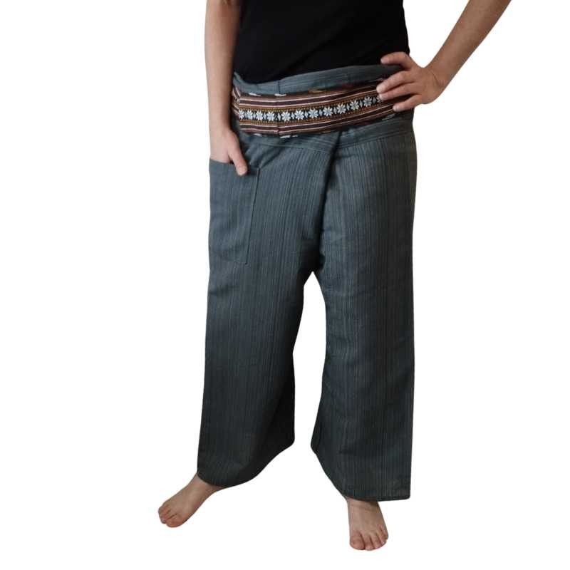 Pantalones con Cinturón Bordado Gris
